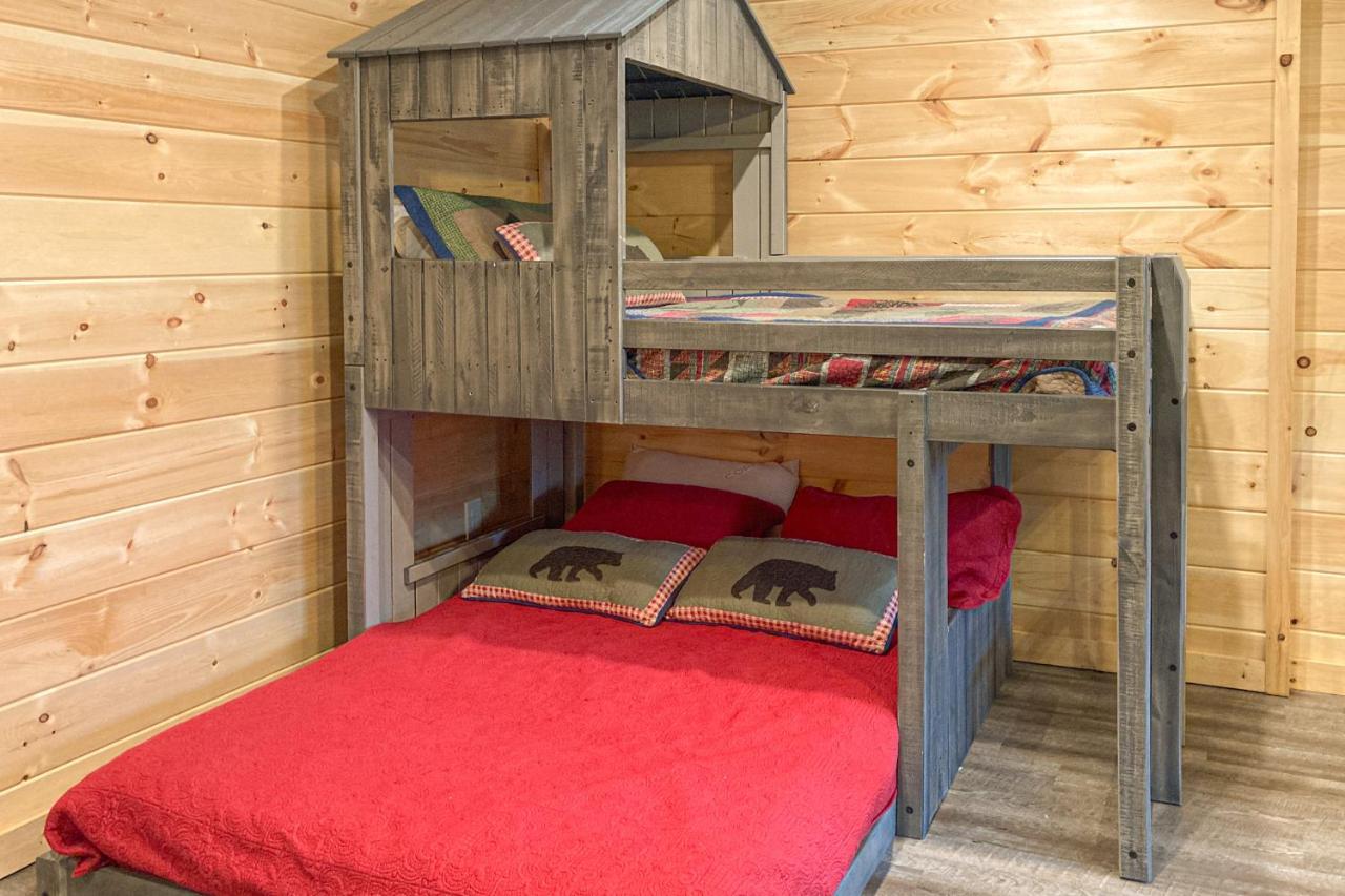 The Lazy Bear Villa Пиджен Фордж Екстериор снимка