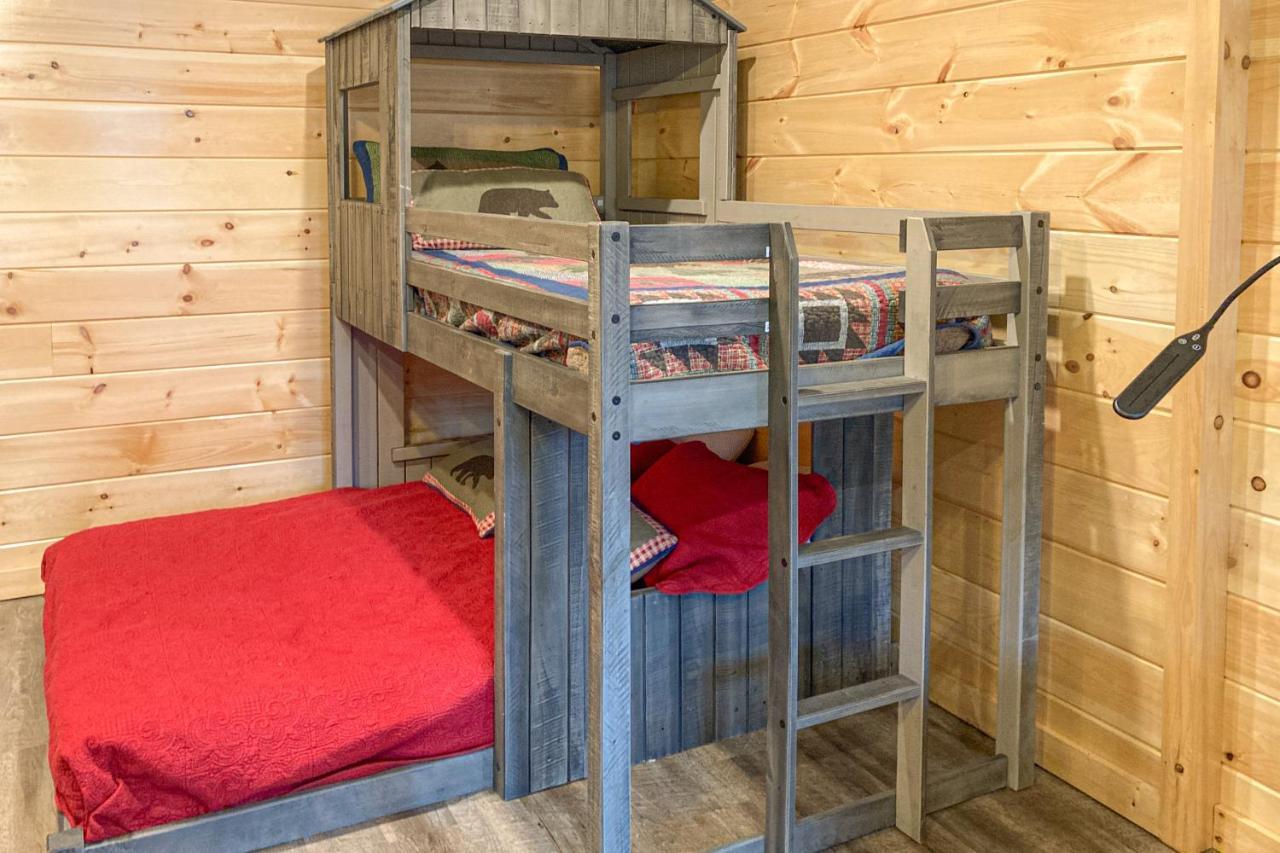 The Lazy Bear Villa Пиджен Фордж Екстериор снимка